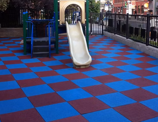 Revestimento de ginásio de borracha de segurança de alta densidade por atacado de fábrica 500 mm x 500 mm para sala de musculação de ginástica, áreas de levantamento de peso, playground ao ar livre